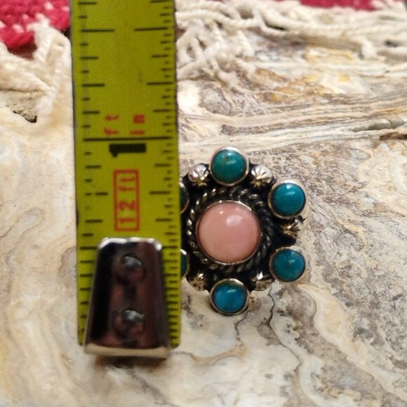 Petit Point Turquoise Cluster Pink Conch Shell Ring Size 8 Crown of Thorns - Picture 3 of 6